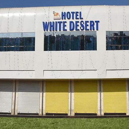 Hotel White Desert Bhuj Esterno foto